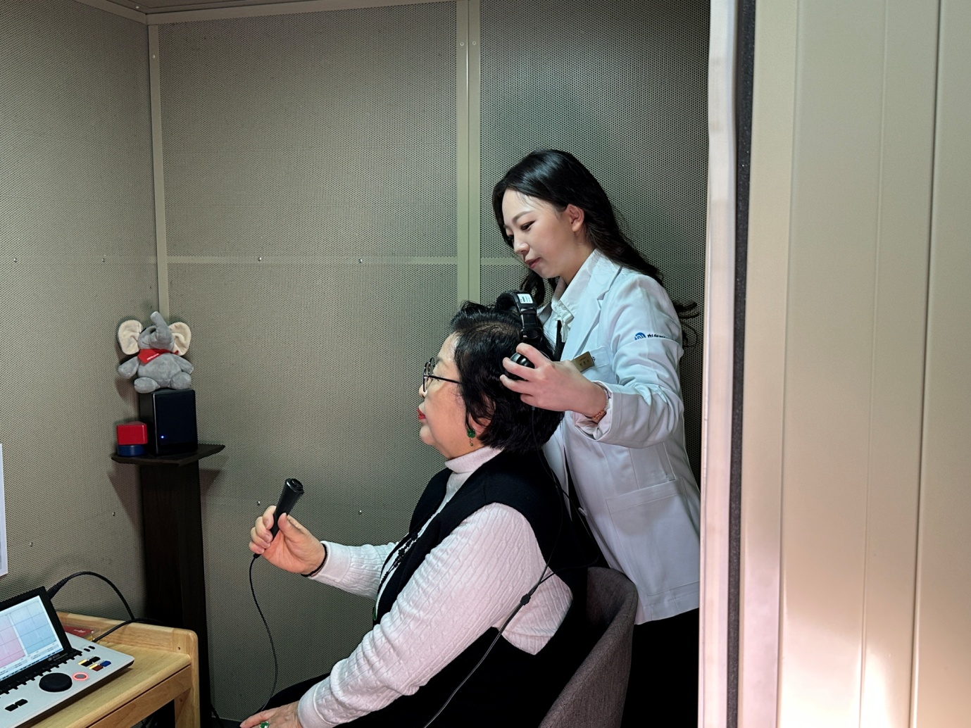 히어링허브 대구센터 보청기 소리 조절 안내 원고 사진 4